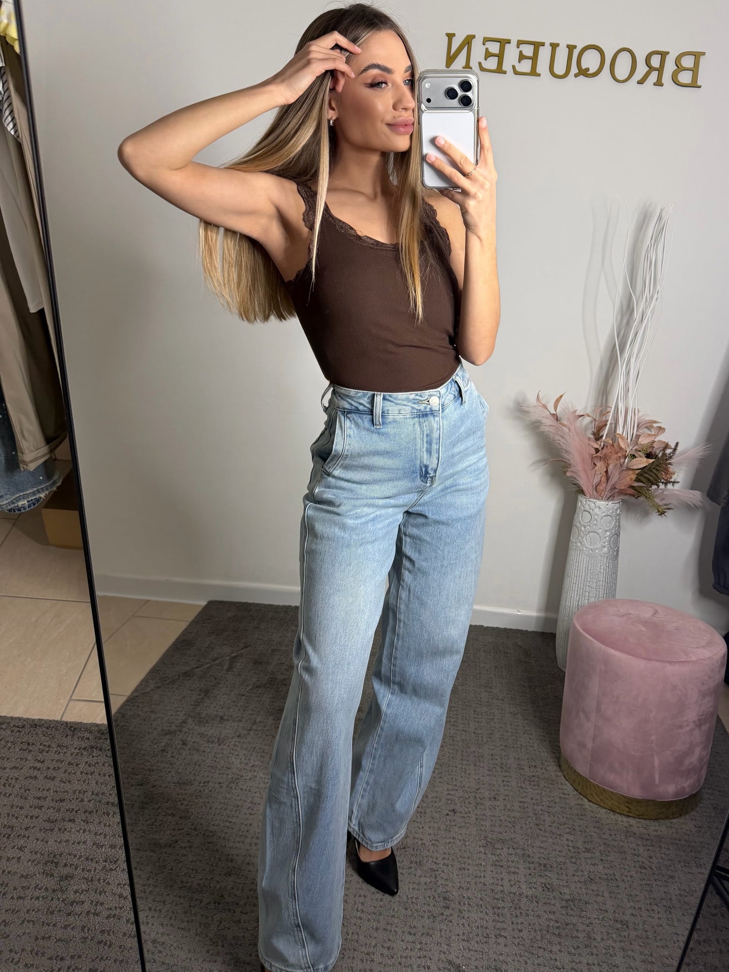 Jeans Light Fit – Denim Morbido a Gamba Larga