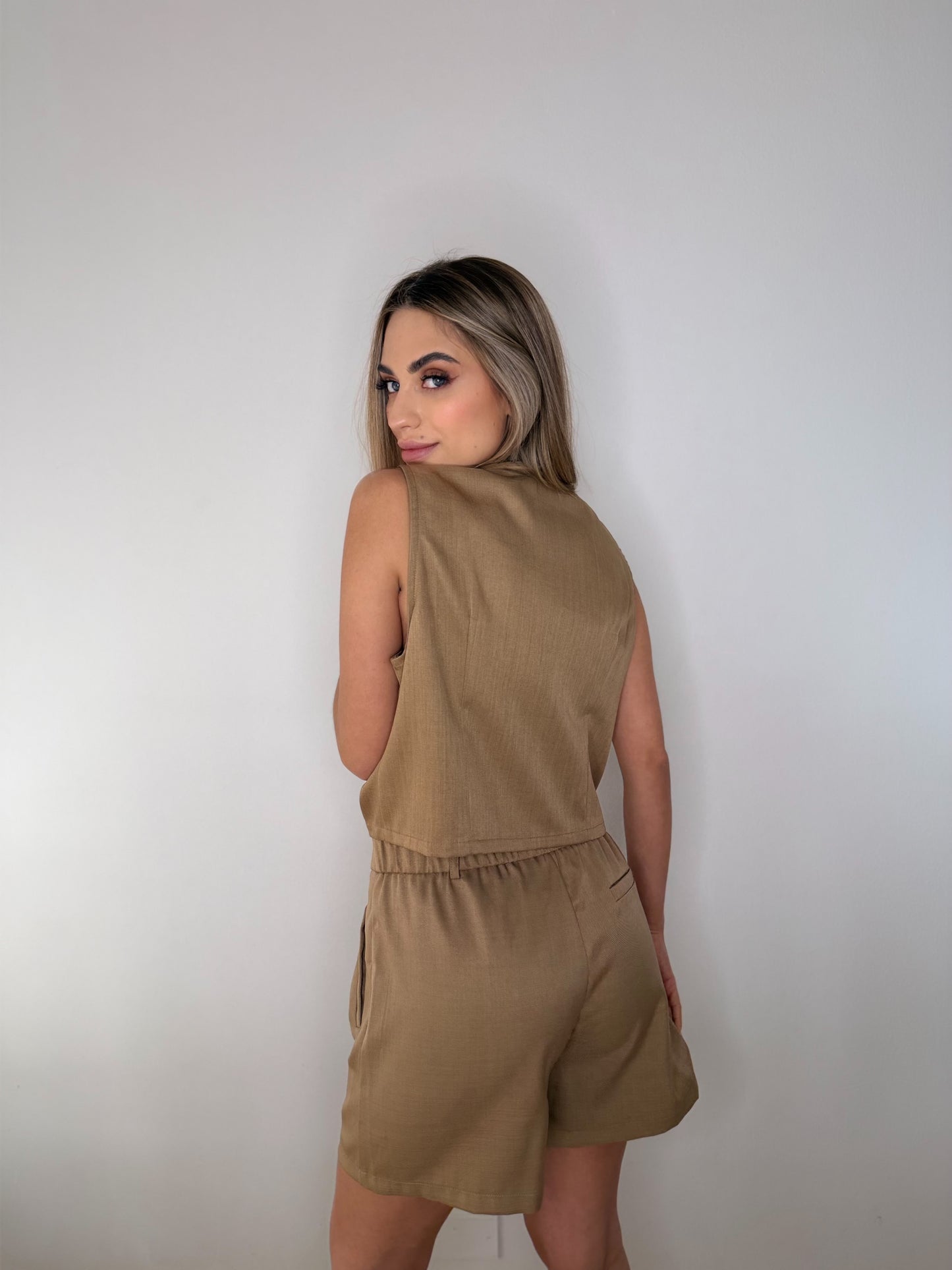 Completo Elegance Estate – Gilet & Shorts